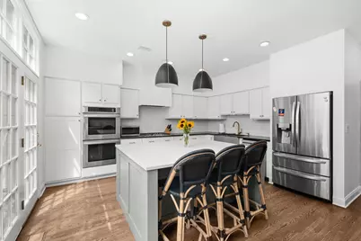 2650 N Southport Avenue #F, Chicago, IL 60614 - Photo 4
