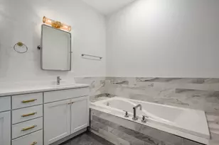 3016 W Belmont Ave, Chicago, IL 60618 - Photo 14