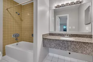 1919 Prairie Square, Schaumburg, IL 60173 - Photo 18