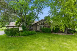 12N320 Jackson Dr, Elgin, IL 60124 - Photo 6