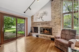 12N320 Jackson Dr, Elgin, IL 60124 - Photo 10