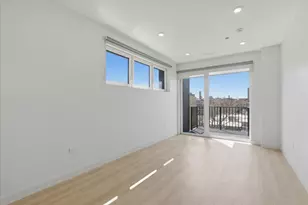 948 W Sunnyside Ave, Chicago, IL 60640 - Photo 6