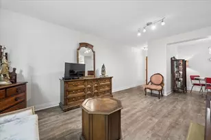 8455 W Leland Ave, Chicago, IL 60656 - Photo 4