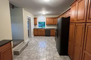 205 S Jackson St, Gardner, IL 60424 - Photo 8