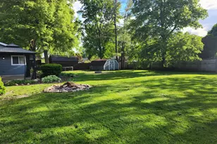 205 S Jackson St, Gardner, IL 60424 - Photo 2