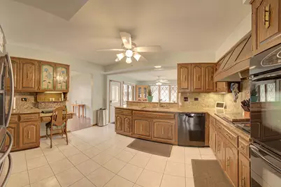 9300 Austin Avenue, Oak Lawn, IL 60453 - Photo 8