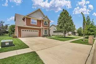 1211 Fieldstone Dr, Savoy, IL 61874 - Photo 2