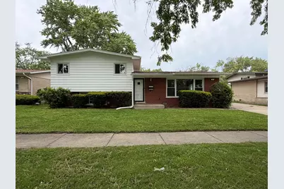 705 W Fitzhenry Court, Glenwood, IL 60425 - Photo 1