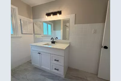 705 W Fitzhenry Court, Glenwood, IL 60425 - Photo 12