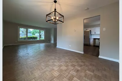 705 W Fitzhenry Court, Glenwood, IL 60425 - Photo 6