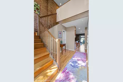 586 W Russell Street, Barrington, IL 60010 - Photo 2