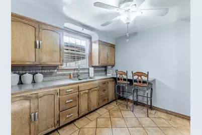 3519 Ridgeland Avenue, Berwyn, IL 60402 - Photo 8
