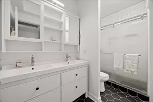 3200 N Lake Shore Dr, Chicago, IL 60657 - Photo 12