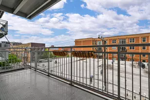 1200 W Monroe St, Chicago, IL 60607 - Photo 16