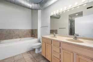 1200 W Monroe St, Chicago, IL 60607 - Photo 10