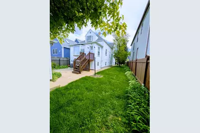 4330 N Avers Avenue, Chicago, IL 60618 - Photo 8