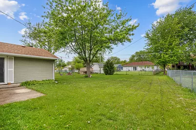 412 Krause Avenue, Streamwood, IL 60107 - Photo 2