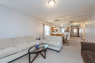 109 Hunter Ct, Grayslake, IL 60030 - Photo 12
