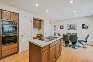 312 W Brampton Ln, Arlington Heights, IL 60004 - Photo 14