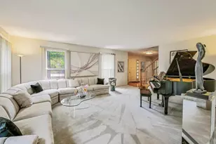 312 W Brampton Ln, Arlington Heights, IL 60004 - Photo 10