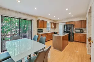 312 W Brampton Ln, Arlington Heights, IL 60004 - Photo 16