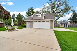 1117 Margret St, Des Plaines, IL 60016 - Photo 40