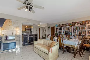 9731 N Fox Glen Dr, Niles, IL 60714 - Photo 8
