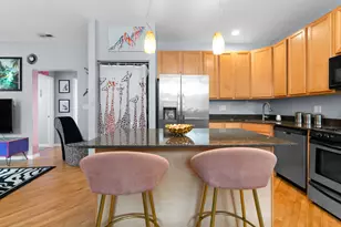 3222 W Beach Ave, Chicago, IL 60651 - Photo 8