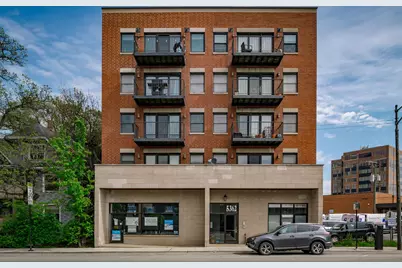 5362 W Lawrence Avenue #2W, Chicago, IL 60630 - Photo 1