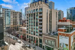 744 N Clark St, Chicago, IL 60654 - Photo 1