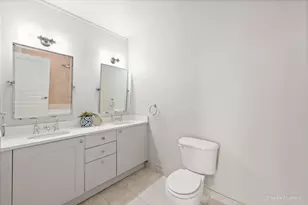 744 N Clark St, Chicago, IL 60654 - Photo 18
