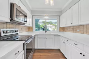 1145 N Thackeray Dr, Palatine, IL 60067 - Photo 24