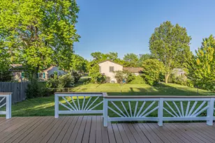1145 N Thackeray Dr, Palatine, IL 60067 - Photo 34