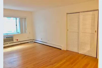 526 W Roscoe Street #1B, Chicago, IL 60657 - Photo 4