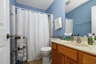18310 Robin Ln, Homewood, IL 60430 - Photo 10