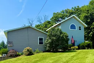 186 Peru St, Paw Paw, IL 61353 - Photo 2