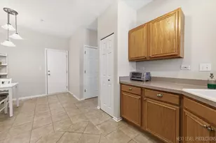 710 Riding Ln, Saint Charles, IL 60174 - Photo 12