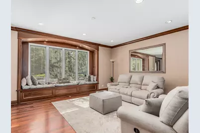 5605 S Kensington Avenue, Countryside, IL 60525 - Photo 6