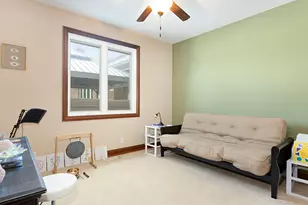 5605 S Kensington Ave, Countryside, IL 60525 - Photo 20