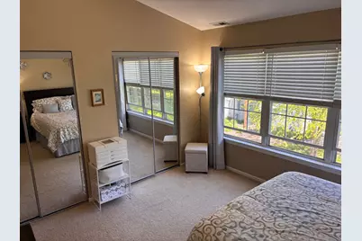3142 Falling Waters Lane #3142, Lindenhurst, IL 60046 - Photo 12
