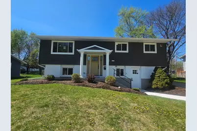 1570 Jefferson Road, Hoffman Estates, IL 60169 - Photo 1