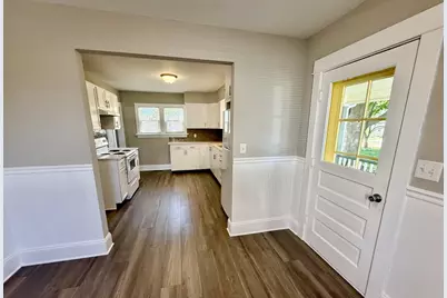 115 Lyle Street, Kewanee, IL 61443 - Photo 8