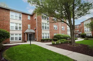 10803 S Pulaski Rd, Chicago, IL 60655 - Photo 2
