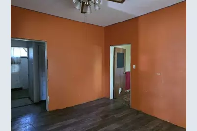 905 McClintock Avenue, Johnston City, IL 62951 - Photo 14