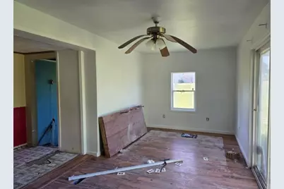 905 McClintock Avenue, Johnston City, IL 62951 - Photo 22