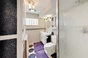 1976 Robert St, Aurora, IL 60506 - Photo 32