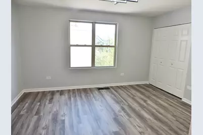 7037 S Oglesby Avenue, Chicago, IL 60649 - Photo 10