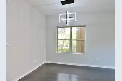 7037 S Oglesby Avenue, Chicago, IL 60649 - Photo 4