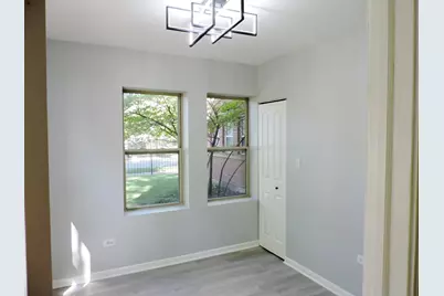 7037 S Oglesby Avenue, Chicago, IL 60649 - Photo 16
