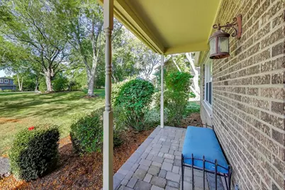 21301 N Woodland Avenue, Barrington, IL 60010 - Photo 2